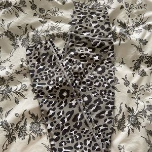 Aerie high-rise 7/8 offline leggings (size xs)